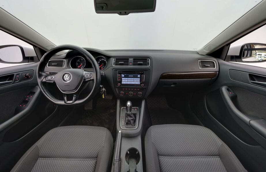 Volkswagen Jetta vaihtoauto