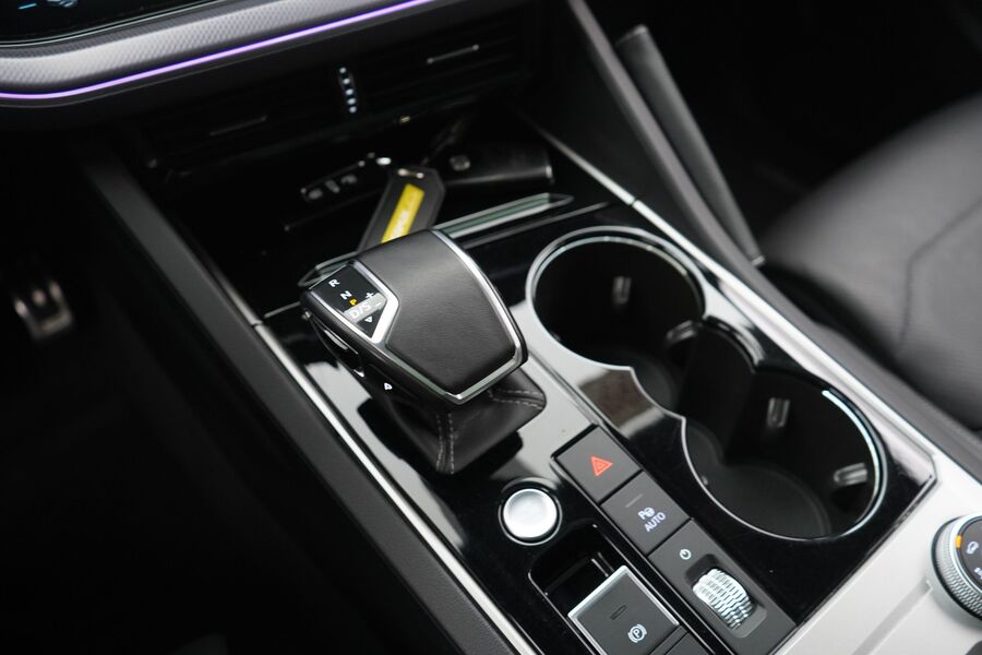 Volkswagen Touareg vaihtoauto