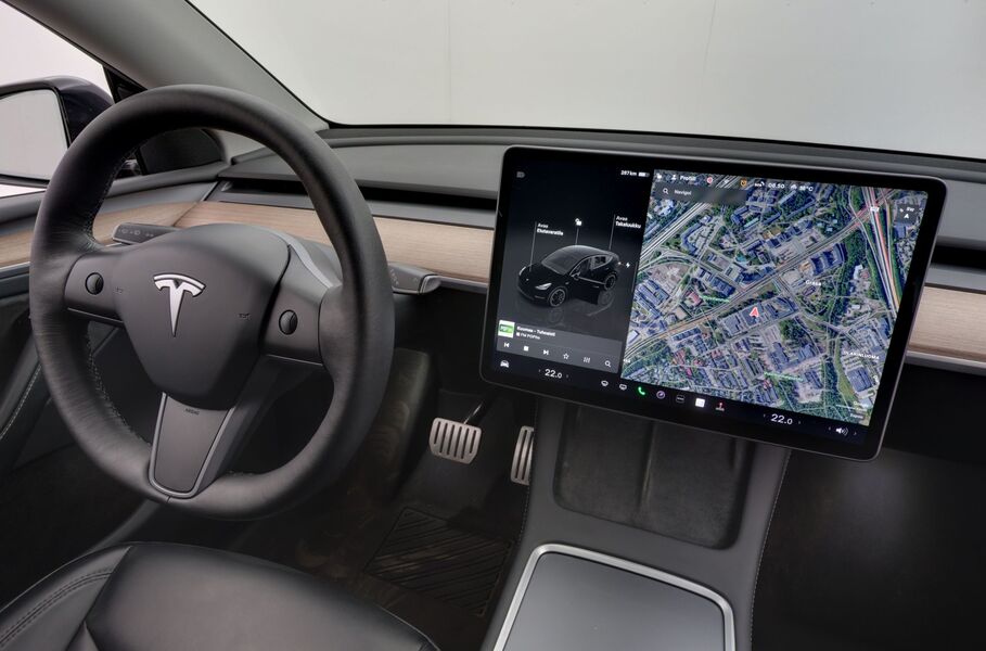 Tesla Model Y vaihtoauto