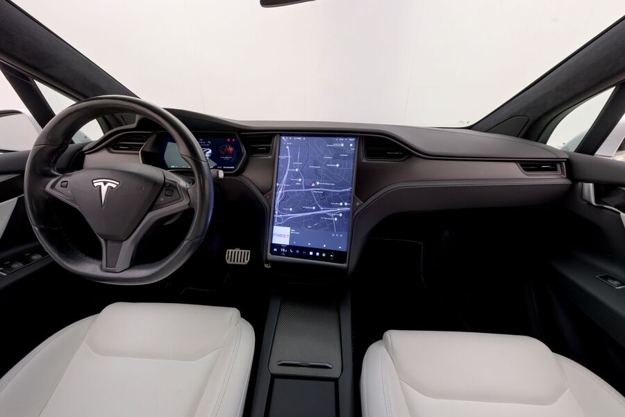Tesla Model X vaihtoauto