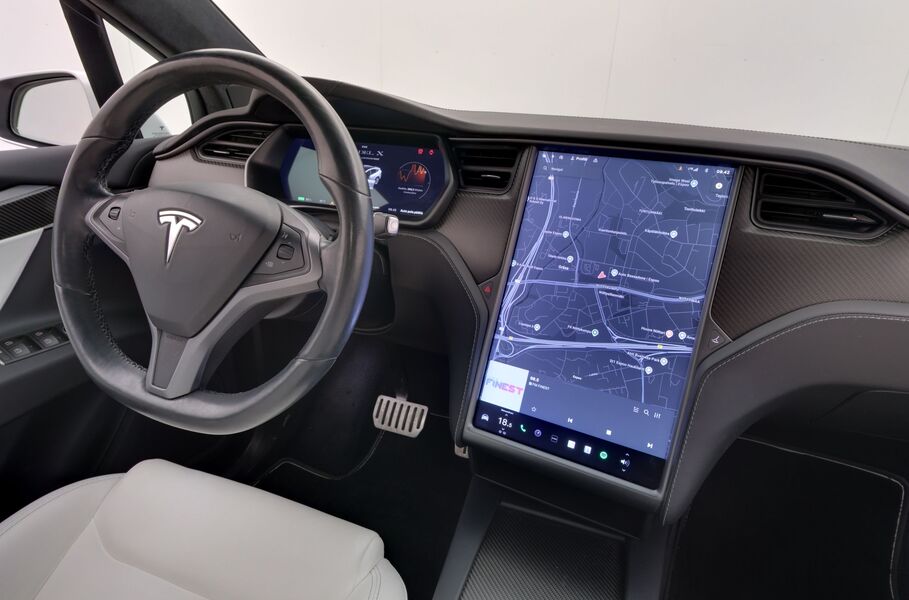 Tesla Model X vaihtoauto