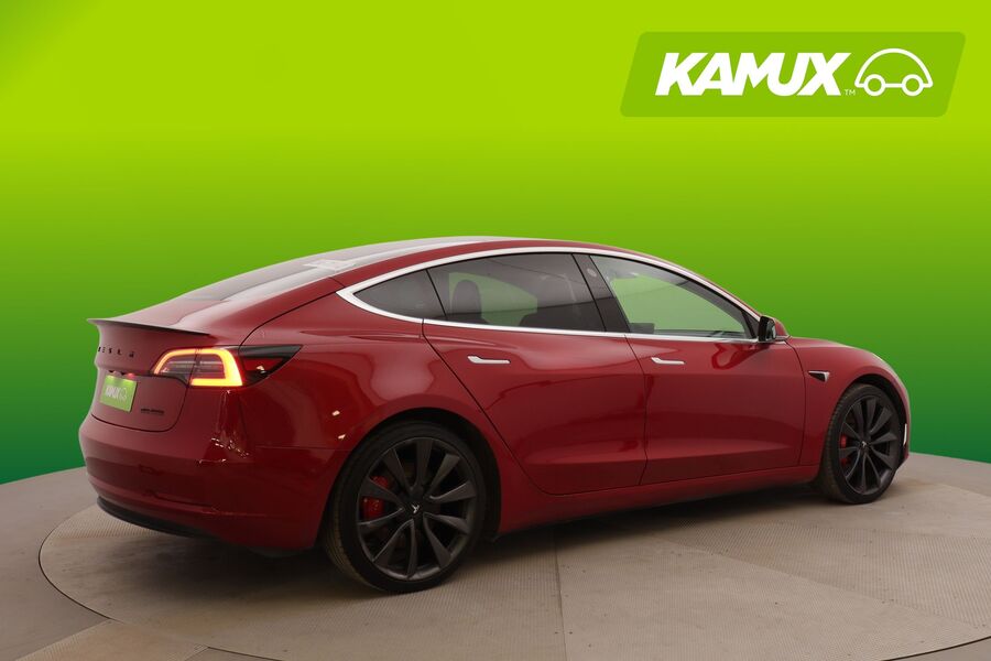 Tesla Model 3 vaihtoauto