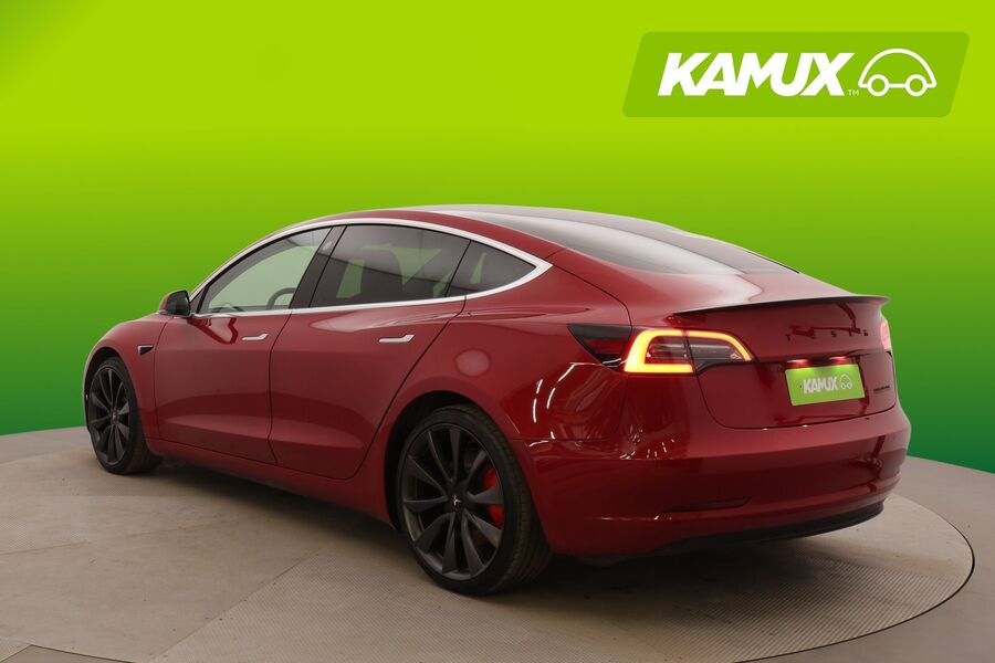 Tesla Model 3 vaihtoauto