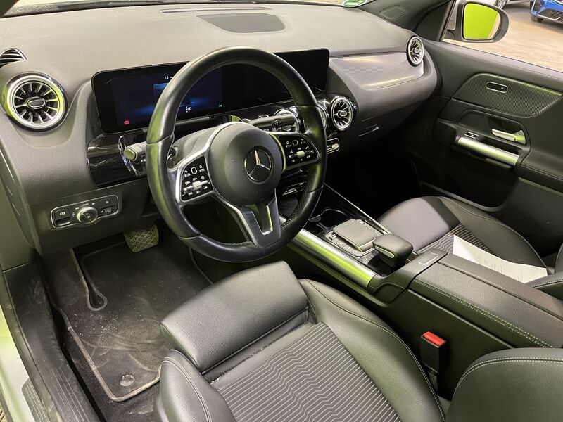 Mercedes-Benz EQA vaihtoauto