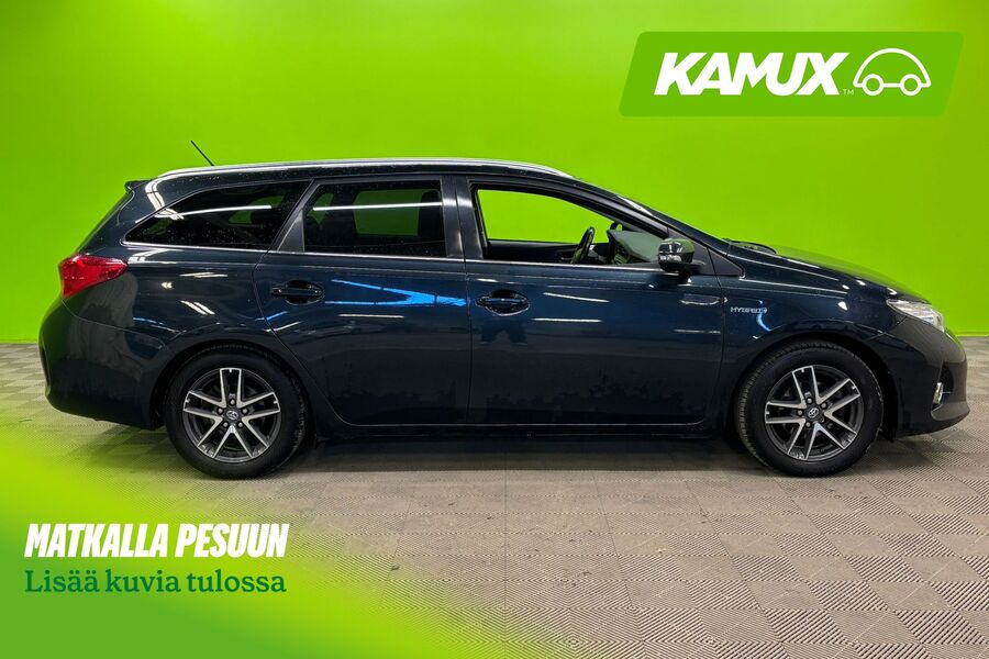 Toyota Auris vaihtoauto