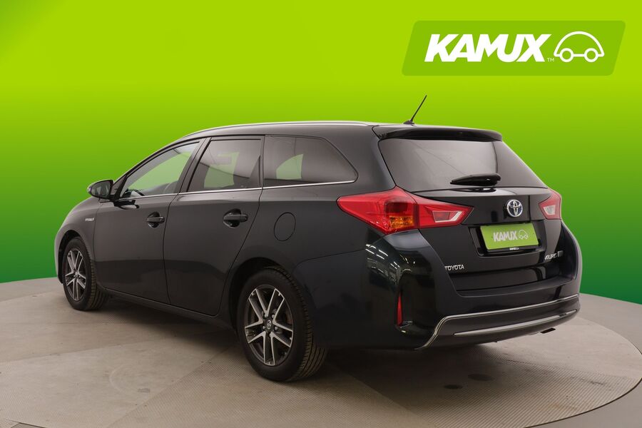 Toyota Auris vaihtoauto