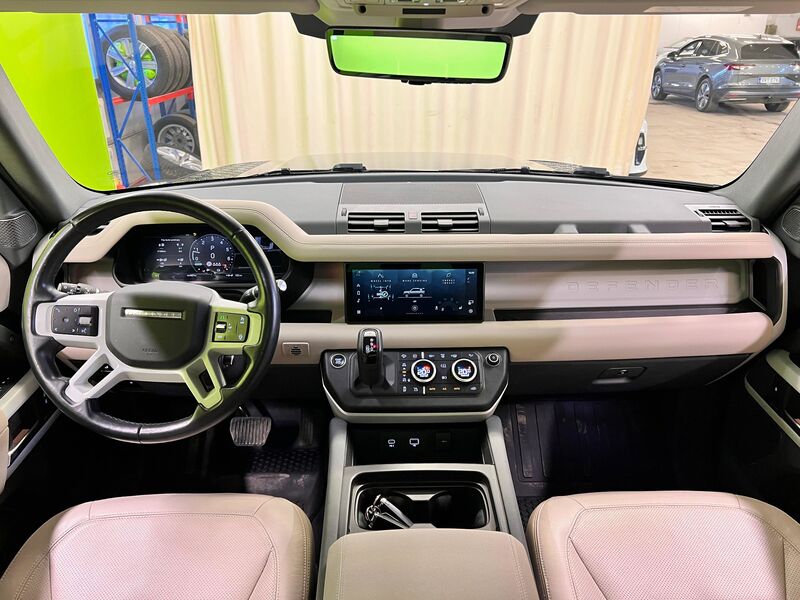 Land Rover Defender vaihtoauto