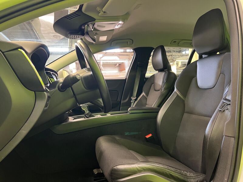 Volvo V60 Cross Country vaihtoauto