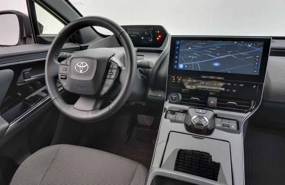 Toyota bZ4X vaihtoauto