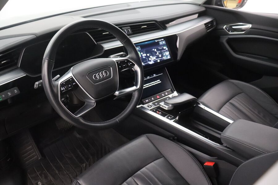 Audi Q8 e-tron vaihtoauto