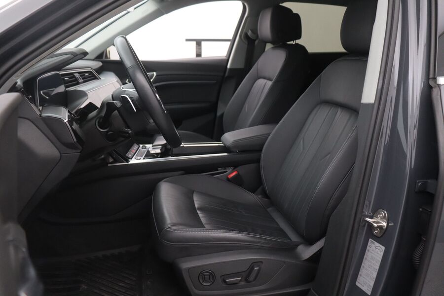 Audi Q8 e-tron vaihtoauto