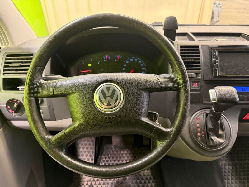 Volkswagen Caravelle vaihtoauto