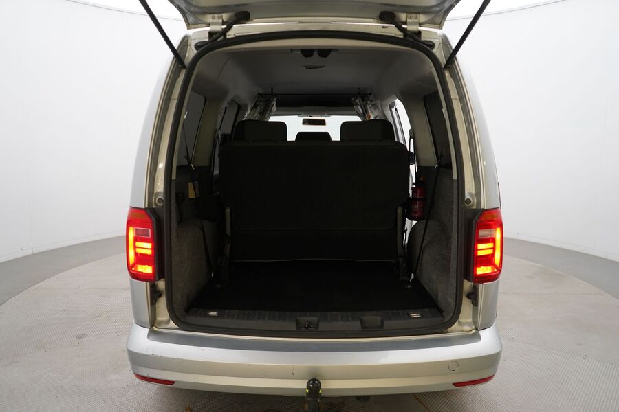 Volkswagen Caddy Maxi vaihtoauto