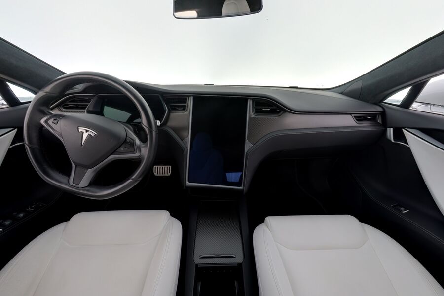 Tesla Model S vaihtoauto