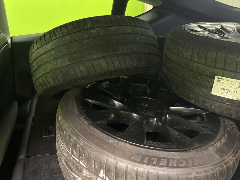 Tesla Model Y vaihtoauto