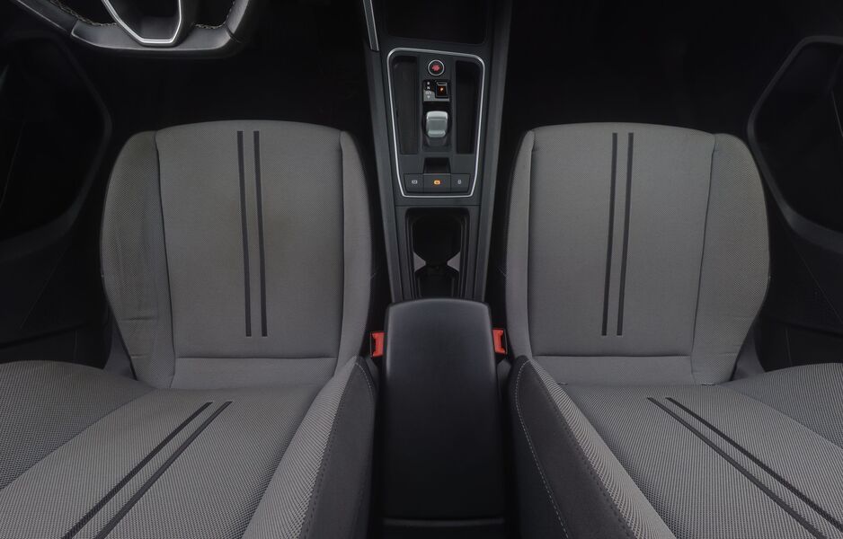 SEAT Leon Sportstourer vaihtoauto