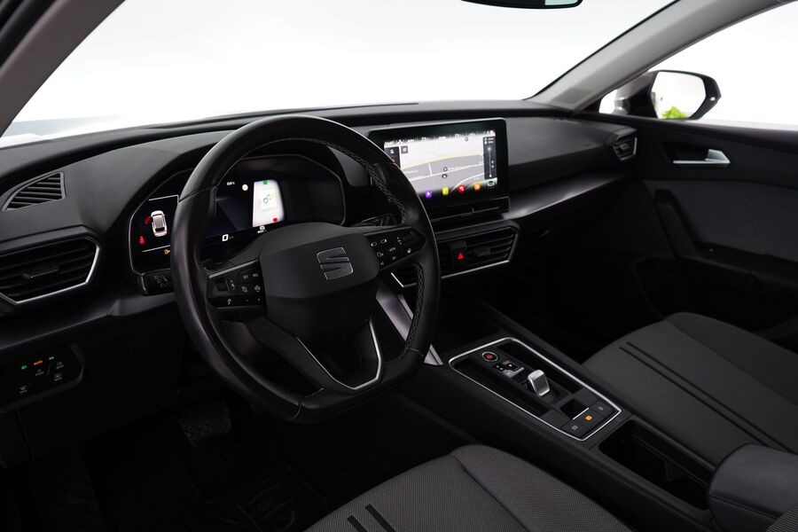 SEAT Leon Sportstourer vaihtoauto