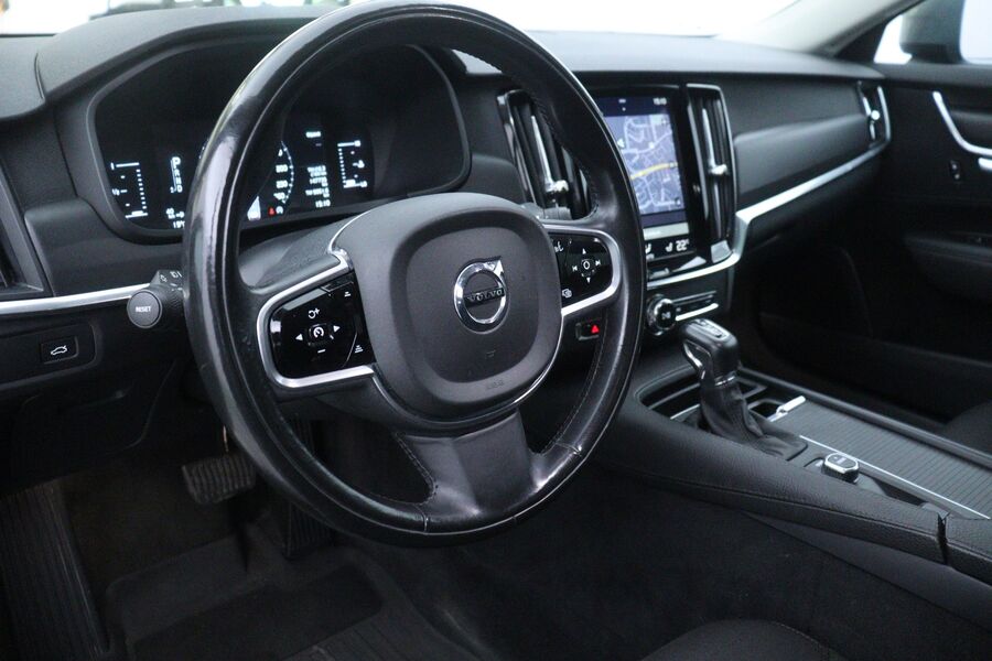 Volvo V90 Cross Country vaihtoauto