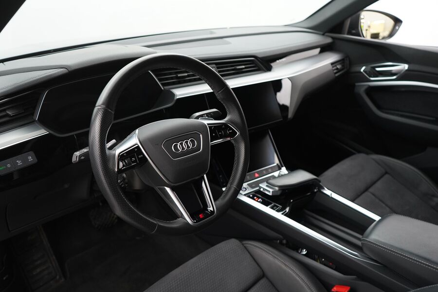 Audi e-tron vaihtoauto