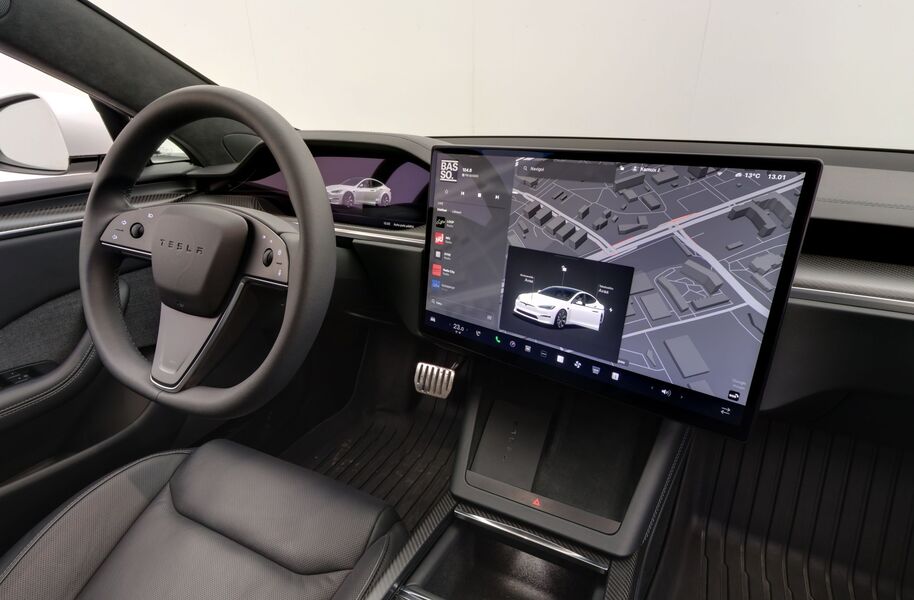 Tesla Model S vaihtoauto