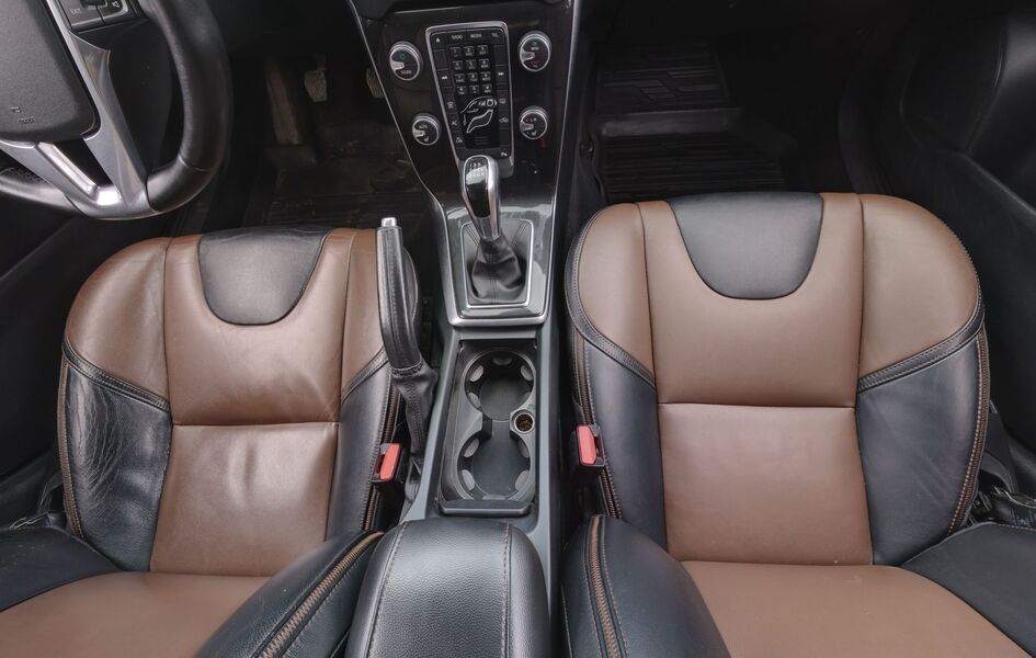 Volvo V40 Cross Country vaihtoauto