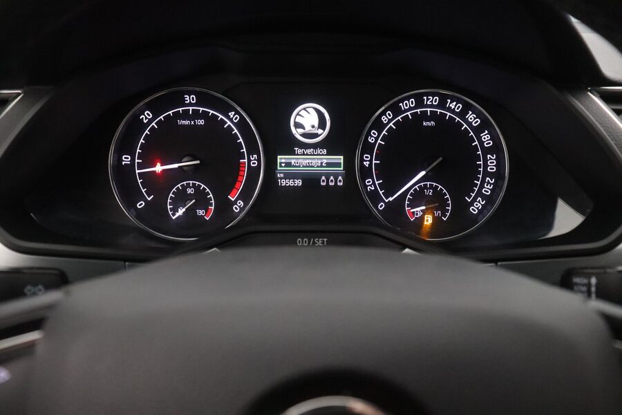 Skoda Superb vaihtoauto