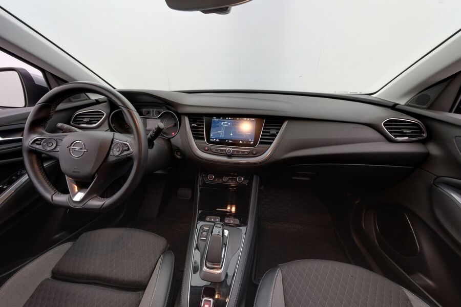 Opel Grandland X vaihtoauto