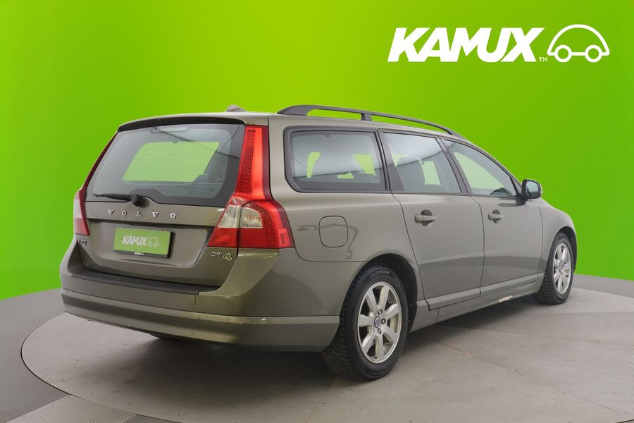 Volvo V70 vaihtoauto