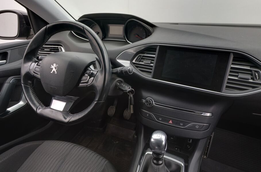 Peugeot 308 vaihtoauto