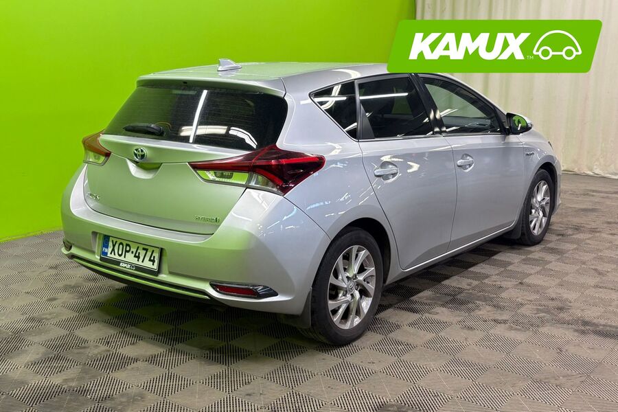 Toyota Auris vaihtoauto