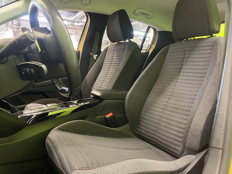 Peugeot 208 vaihtoauto