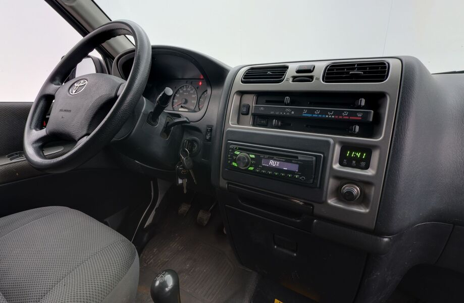 Toyota Hiace vaihtoauto