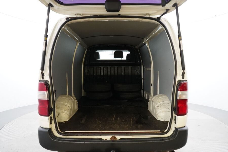 Toyota Hiace vaihtoauto