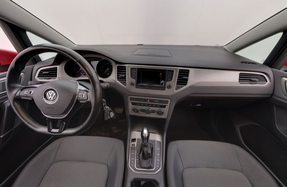 Volkswagen Golf Sportsvan vaihtoauto