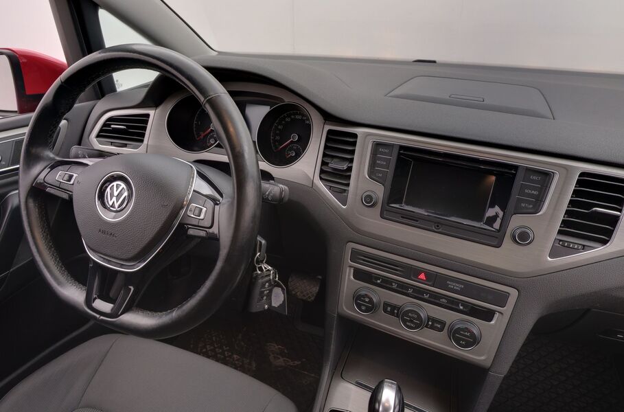 Volkswagen Golf Sportsvan vaihtoauto