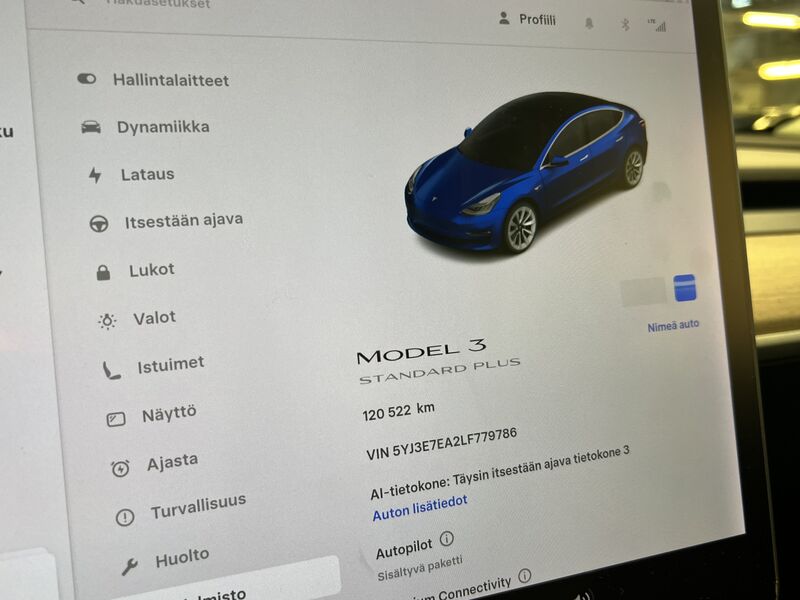 Tesla Model 3 vaihtoauto