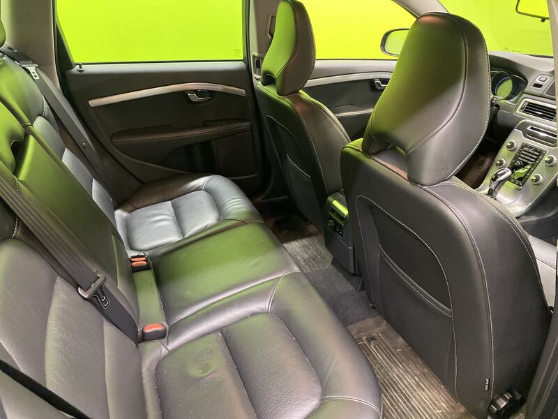 Volvo V70 vaihtoauto