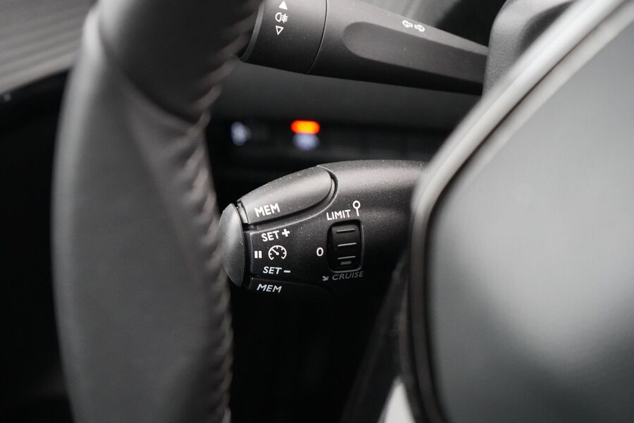 Peugeot e-208 vaihtoauto