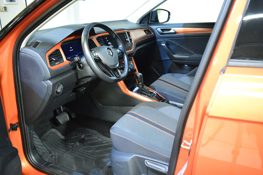 Volkswagen T-Roc vaihtoauto