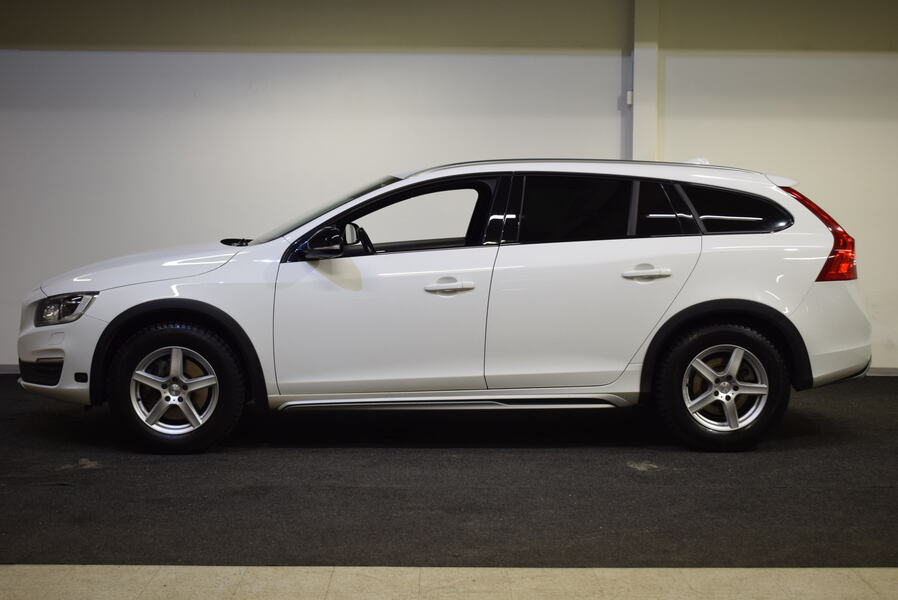 Volvo V60 Cross Country vaihtoauto