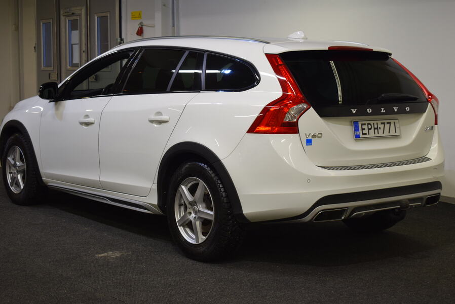 Volvo V60 Cross Country vaihtoauto