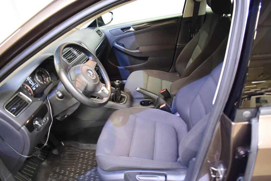 Volkswagen Jetta vaihtoauto