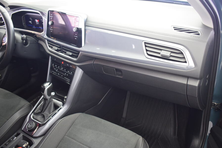 Volkswagen T-Roc vaihtoauto