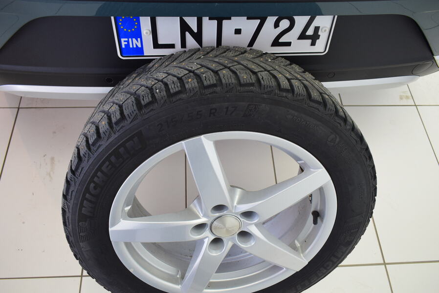 Volkswagen T-Roc vaihtoauto