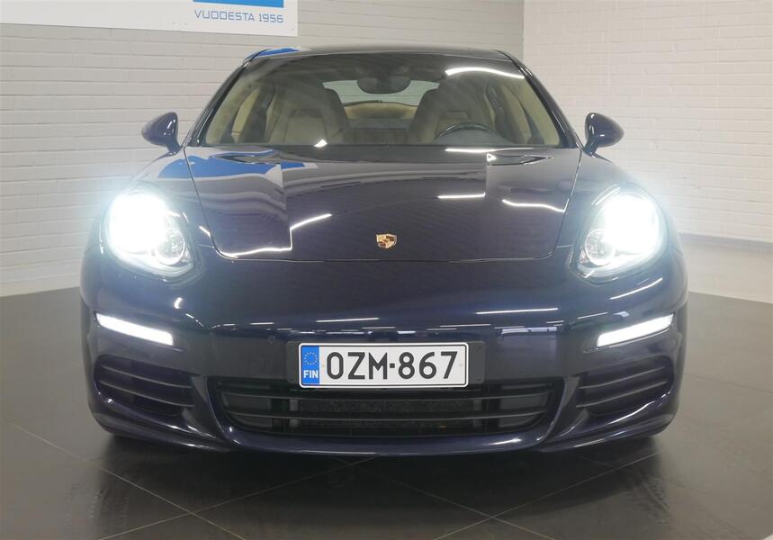 Porsche Panamera vaihtoauto
