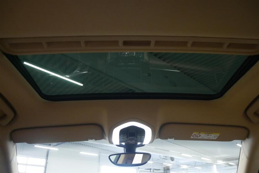 Porsche Panamera vaihtoauto