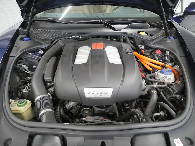 Porsche Panamera vaihtoauto