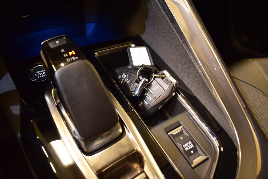 Peugeot 3008 vaihtoauto