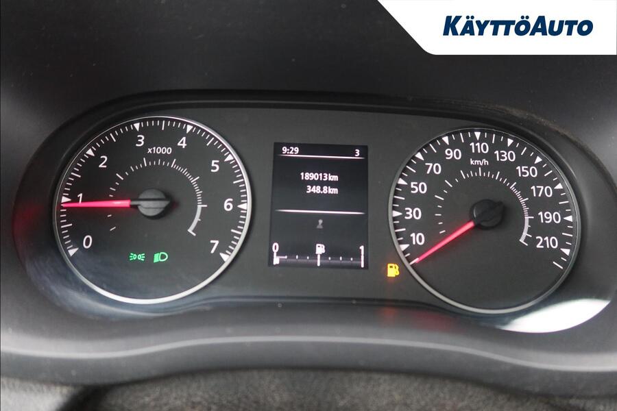 Nissan NV400 vaihtoauto