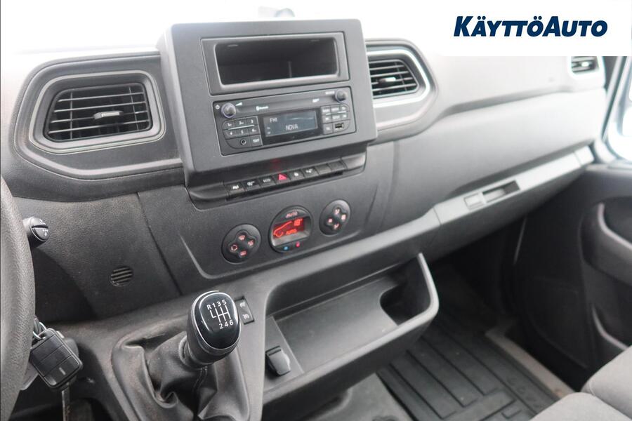 Nissan NV400 vaihtoauto